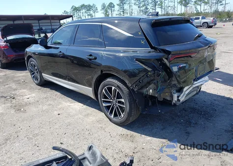 2024 Acura Zdx A-Spec z USA, uszkodzony, nr VIN 4W5KHMRK8RZ515417